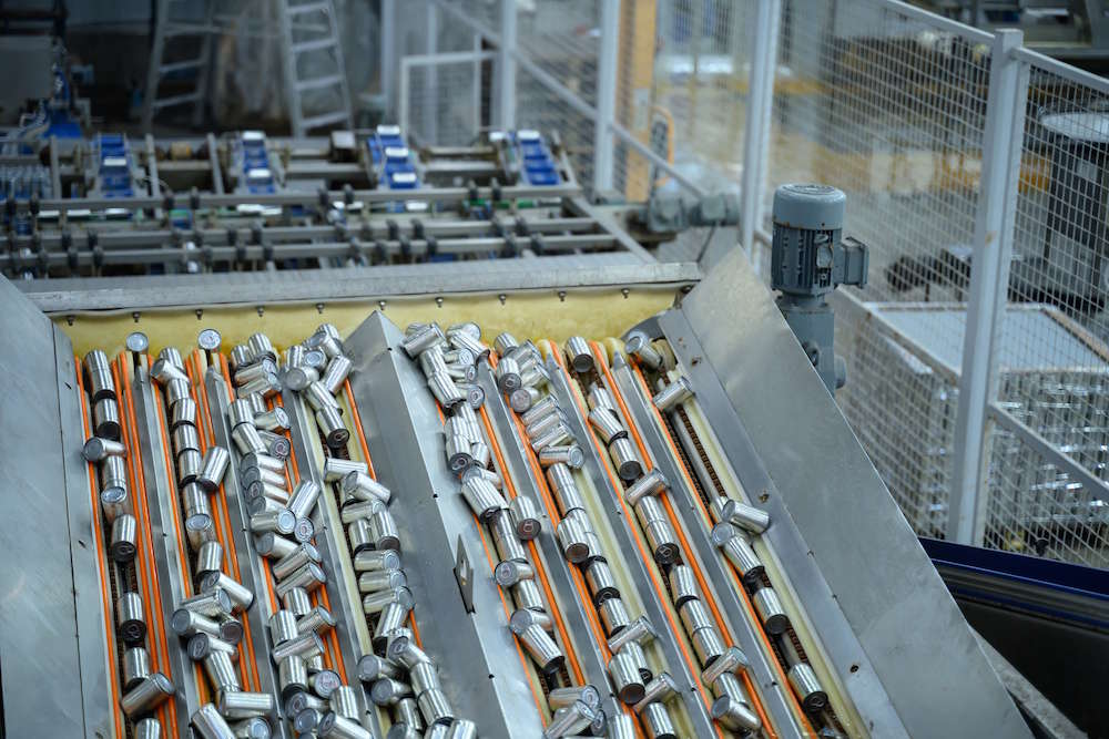 Conveyor with inconsistent product spacing and orientation